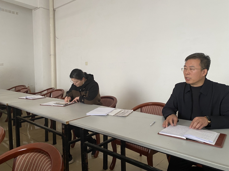 張校長(zhǎng)講話照片.JPG